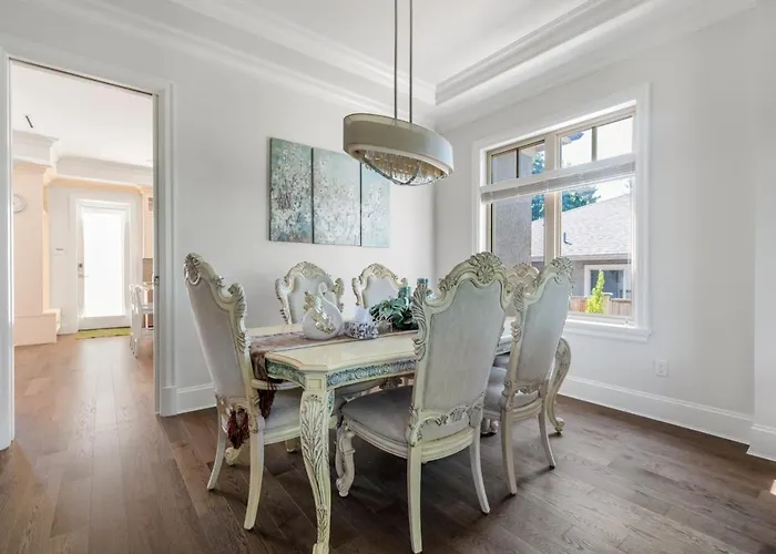 Elegant 2Bd Bastment Room In Van